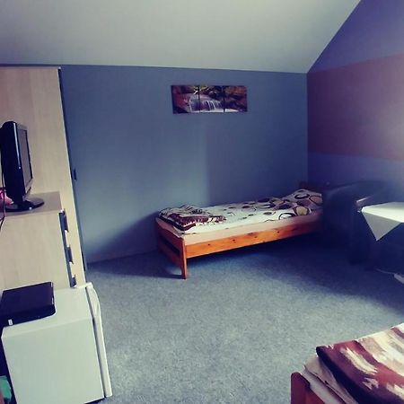 Auberge de jeunesse Osrodek Sportowo Wypoczynkowy Pustynia à Dębica Extérieur photo