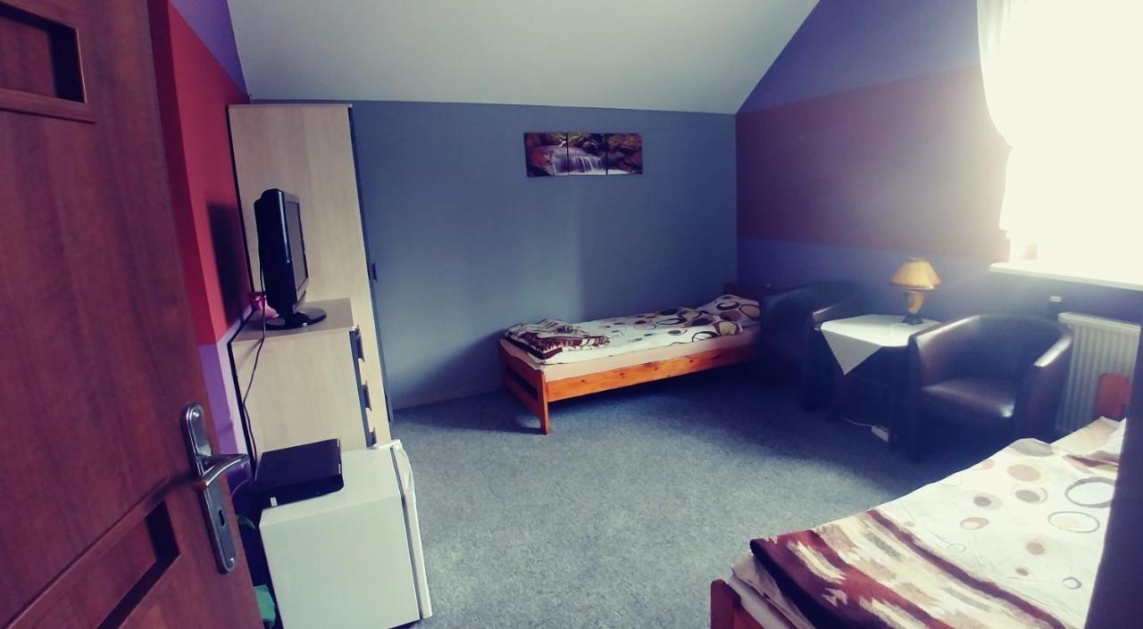 Auberge de jeunesse Osrodek Sportowo Wypoczynkowy Pustynia à Dębica Extérieur photo